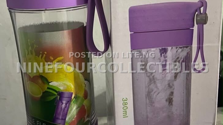 Rechargeable portable juicer