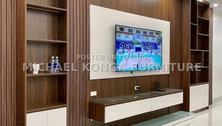 Standard wall unit