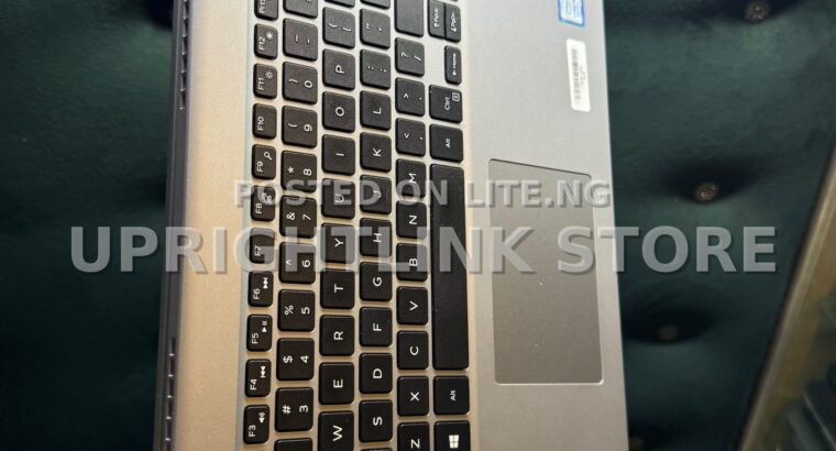Dell Latitude 3310 2-in-1 | 8 Generation