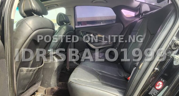Naija used Hyundai grandeur 2011 model with panoramic view black on black